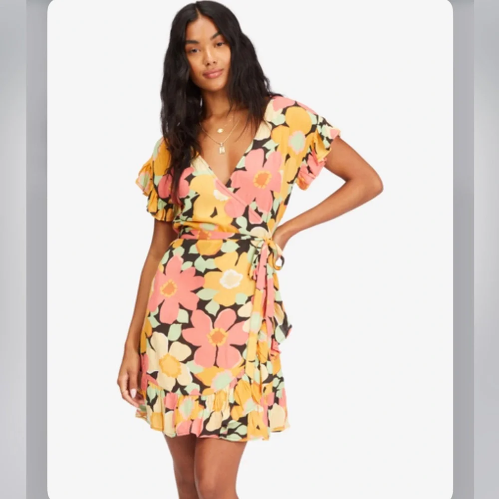 ☀️🌺 BILLABONG 🌺☀️ Wrap And Roll Mini Dress - Picture 1 of 4